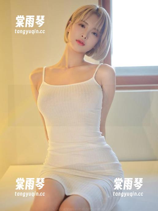 完全无法抵抗，Hyoyeon(김효연)这组新出炉的裸足作品让我联想到了夏天的沙滩！