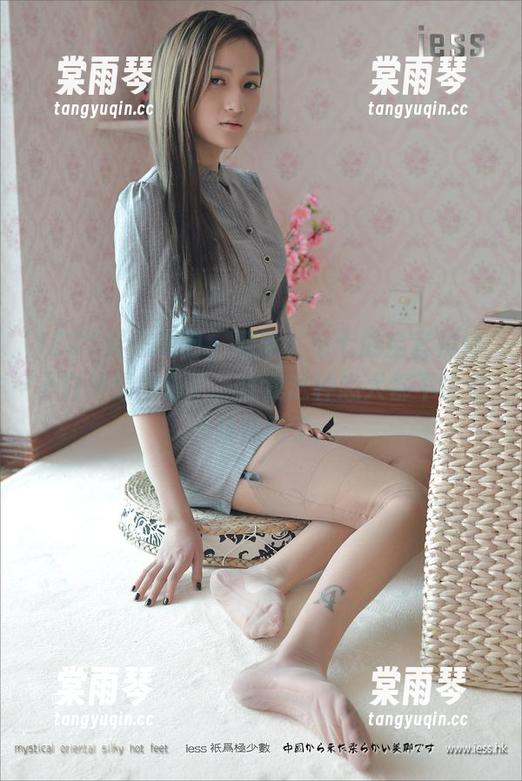 IESS异思趣向-七七 IESS异思趣向 - 啊哈,七七的全套黑丝小白领原图来了,连我这种忠犬都不自觉心猿意马了...