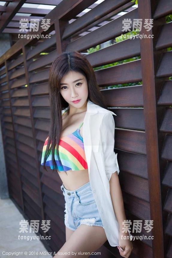 MiStar魅妍社 - 糯美子Mini在毛衣中的千万种可能，精选一波美图！