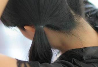 ROSI姐姐：美图资源，明明只是拍照，咋就让人觉得热起来了呢？