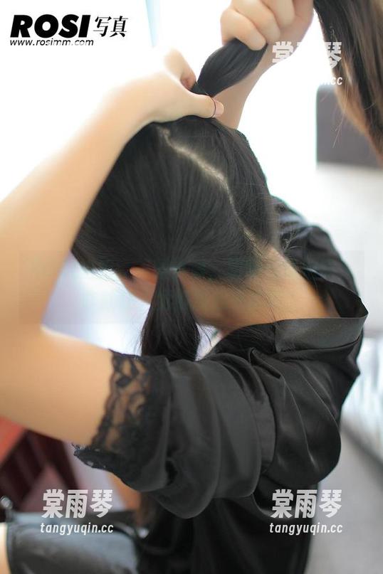 ROSI ROSI姐姐:美图资源,明明只是拍照,咋就让人觉得热起来了呢?