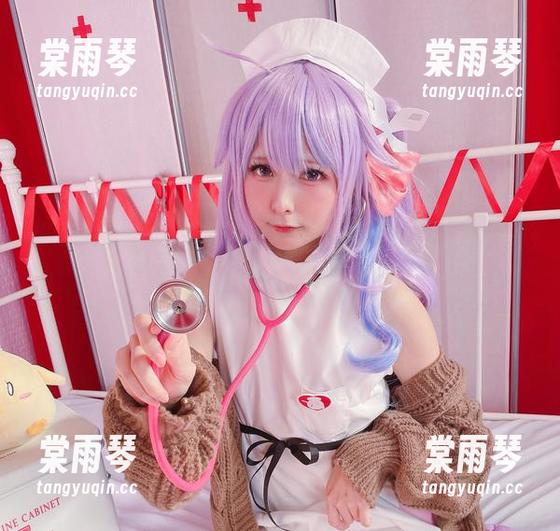 走过教学楼，看见SayoMomo的校园写真，清新无敌，来，下载带回家！