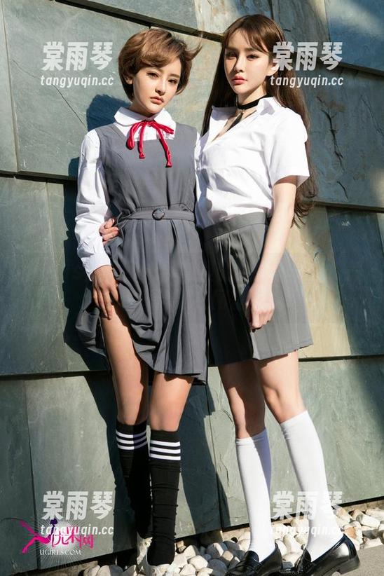 UGirls尤果网-孟狐狸 UGirls尤果网 - 孟狐狸的秘密图书馆:教室写真通通在网盘里!