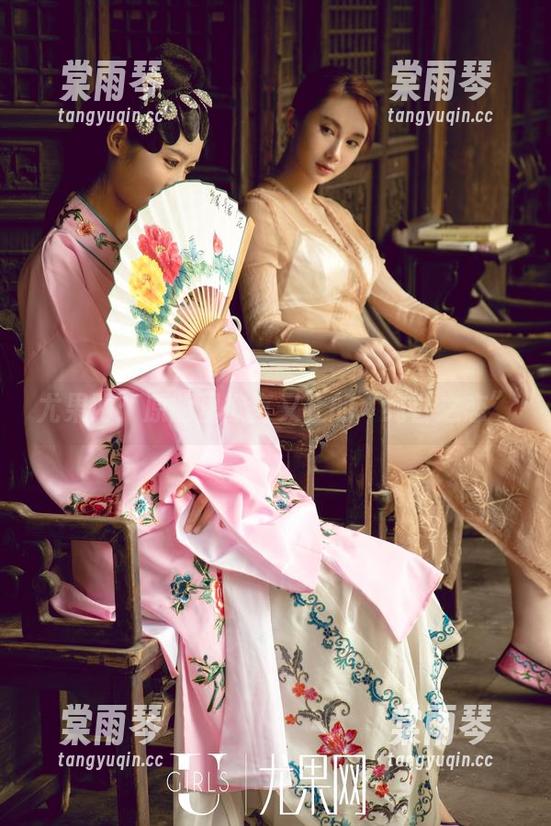 UGirls尤果网 尤果网:原图里欲言又止的“纯白之恋”