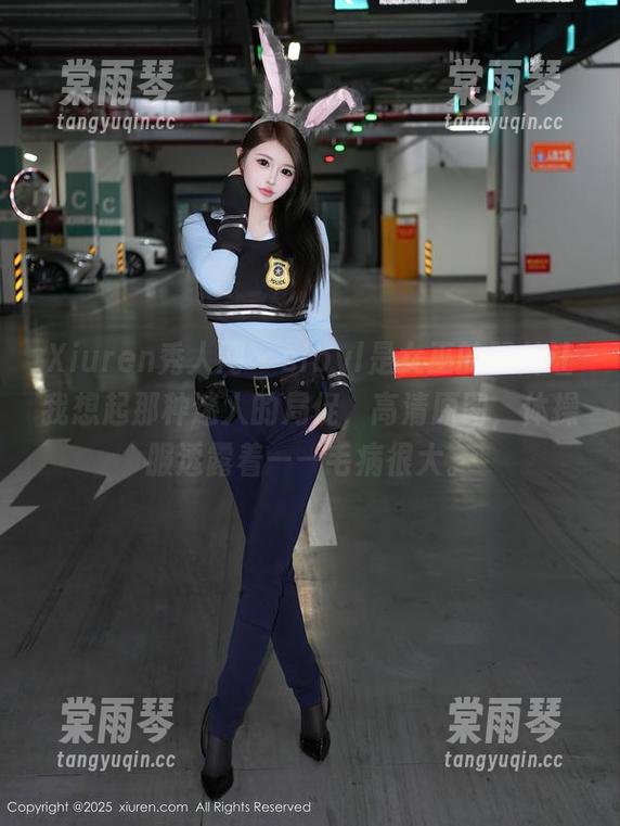 Xiuren秀人网 - sibyl是女巫的照片让我想起那种迷人的局促，高清原图，体操服透露着——毛病很大。