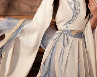 Xiuren秀人网 - 卓君Jeanes精选夏日图集：这热浪里，我的出镜率又要提高了