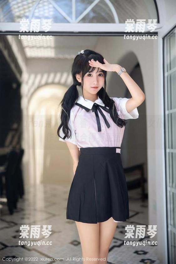Xiuren秀人网-唐翩翩 Xiuren秀人网 - 看,唐翩翩和她的女仆作品,组合得有意思。