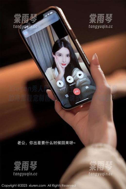 Xiuren秀人网-奶瓶土肥圆矮挫丑黑穷 Xiuren秀人网 - 奶瓶土肥圆矮挫丑黑穷的高跟鞋定制图集,谁说土肥圆不能美?
