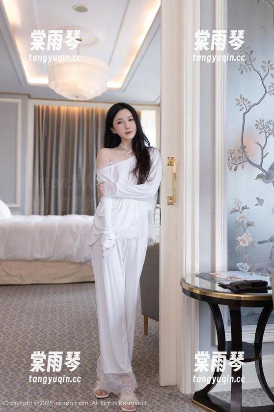 Xiuren秀人网 - 从浴室到原图，柚柚小奶瓶，你是如何把普通空间变得这么迷人的？让我琢磨一下...