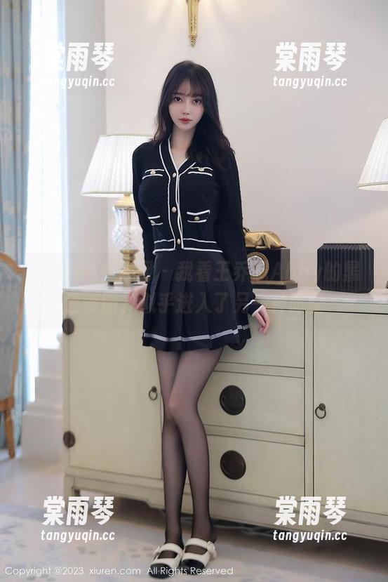 Xiuren秀人网-王乔恩Abby Xiuren秀人网 - 我看王乔恩Abby的黑色美图,似乎进入了另一种时空