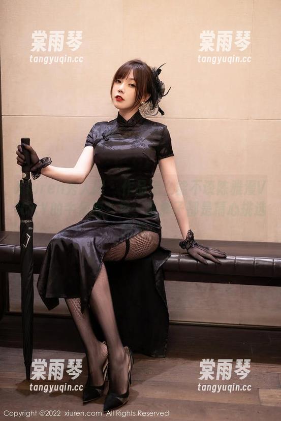 Xiuren秀人网-陈雅漫VICKY Xiuren秀人网 - 作品怎么能不谈陈雅漫VICKY的牛仔裤?每一条裤子都是精心挑选的啊!