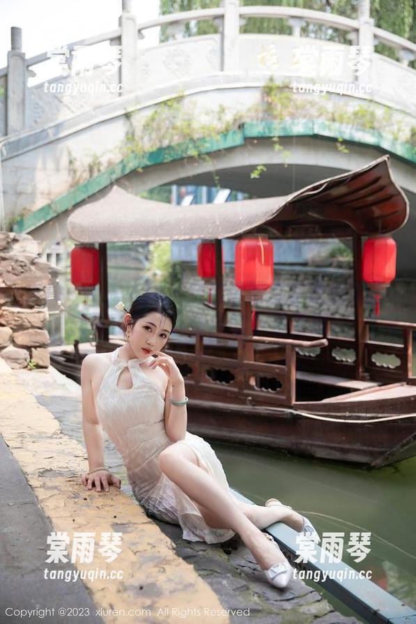 Xiuren秀人网-香澄在东京 Xiuren秀人网 - 空姐香澄在东京的无圣光写真,让人意外的小亲密感。