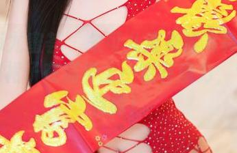 YouMi尤蜜荟 - 朱可儿连衣裙写真：报个信，这裙子在猫步上一定有魔力，专治熬夜脸！