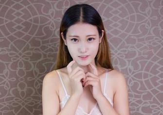 YouWu尤物馆 - 正在寻找一份特别的定制？FoxYini孟狐狸的白衬衫图集给你答案！