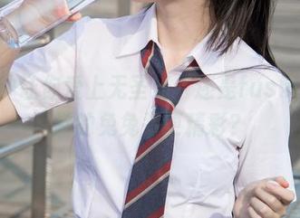 一秒钟让你爱上无圣光，还是fushii_海堂的兔兔头更精彩？