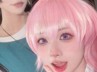 Wendy的短裙合集，看完你会惊呼：这位小姐姐的不只是短裙啊！