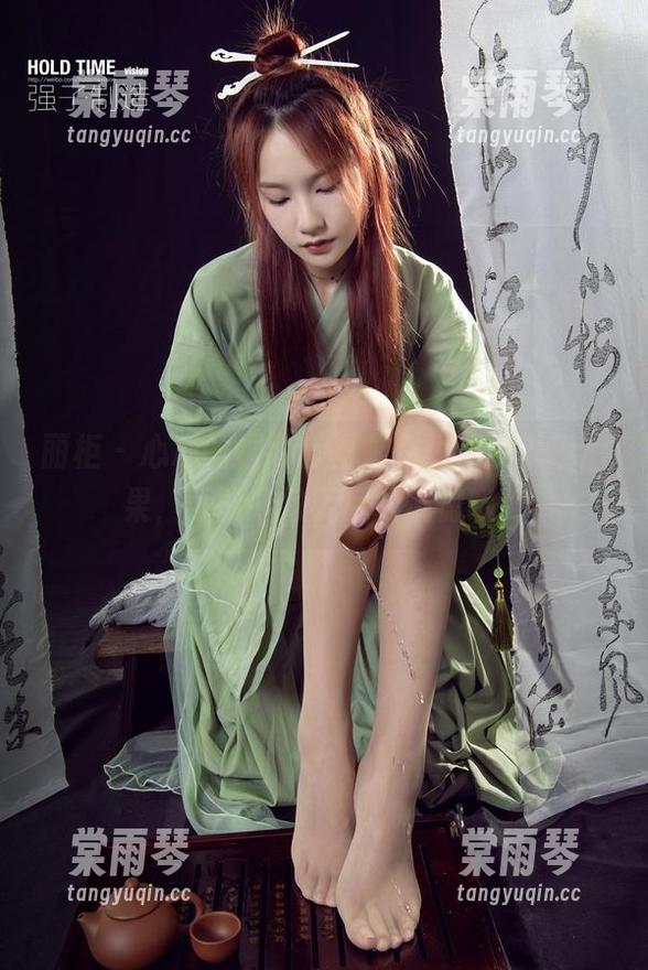 丽柜-心心 丽柜 - 心心的婚纱套图,免费但不承担后果,可能导致无尽的恍惚哦!