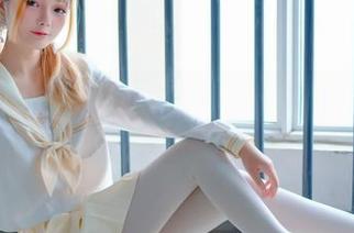 喜欢在兔玩映画找乐子，这次的红色体操服竟然让我对“健身”有些不同的想法？