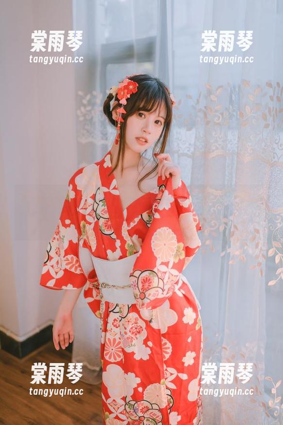 图库里的千反田鹿子与英梨梨皮衣，莫名其妙想下载，难道别有隐情？