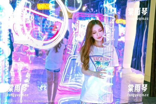 嗲囡囡-SiByl李思宁 嗲囡囡 - SiByl李思宁夏天写真:你见过如此肆意的假期吗?不如一起置身其中