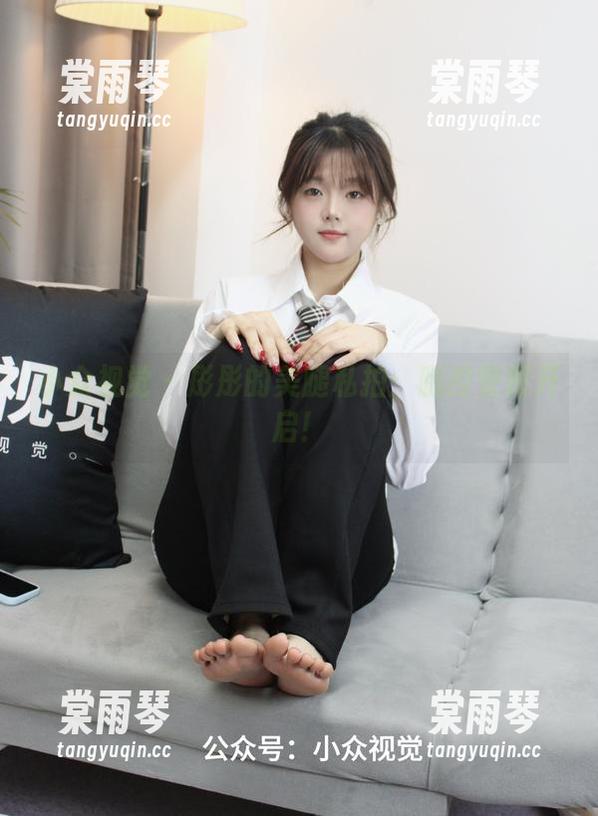 小众视觉-彤彤 小众视觉 - 彤彤的美腿私拍:腿控警报开启!