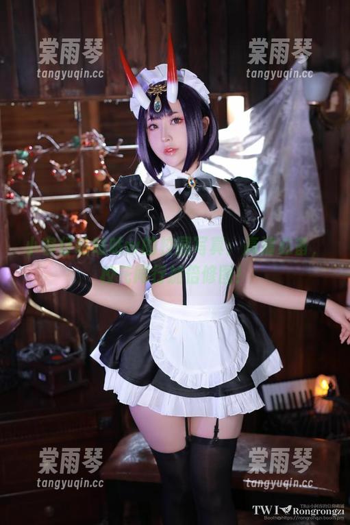 小容仔咕咕咕w 小容仔咕咕咕w的校园写真:高清必备,校花同行加倍修图!
