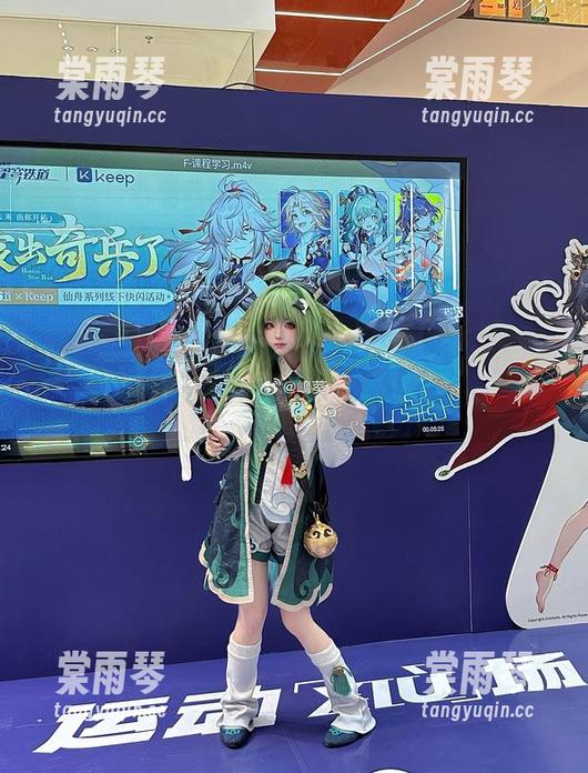精选黑丝：嶋葵的制服诱惑，先流口水再欣赏！