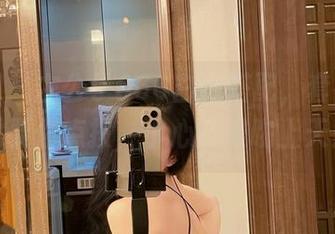 微密圈 - 左公子666白丝搭配，套图资源需要你点按，小心眨眼吻上天！