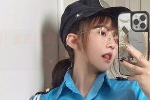微密圈 - 看！张思允nice的空姐高清原图，感觉自己也能起飞了！