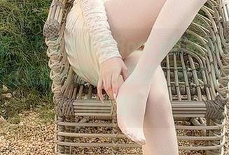 微密圈 - 下载徐莉芝Booty的礼服图包，装作不在意的同时偷偷效仿，她绝对是个风格活宝！
