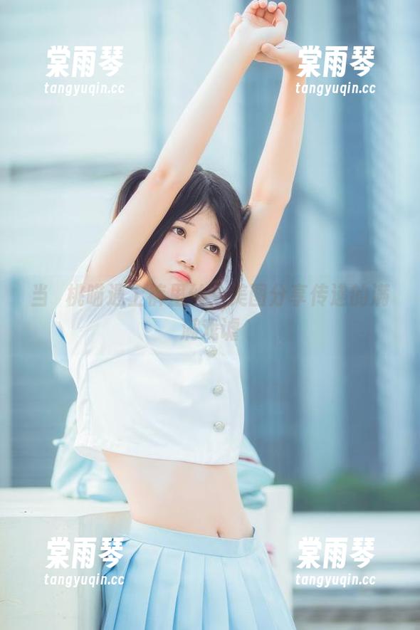 当桜桃喵遇上裤里丝，美图分享传递的满满戏谑