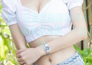 爱蜜社 - 看！高清里的陈思琪Art，内衣仿佛在诉说一段秘密故事，不过我真想听听。