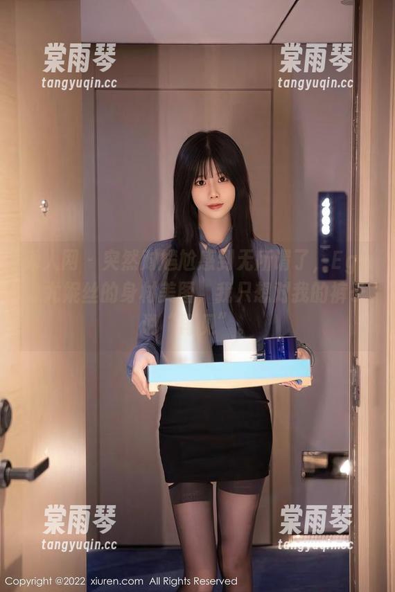 秀人网-Egg_尤妮丝 秀人网 - 突然对尴尬感到无所谓了,Egg_尤妮丝的身材美图,我只想对我的裤子说“再见”。