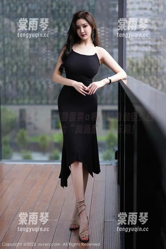 秀人网 - 一颗甜蛋黄a和她的瑜伽垫：图集带你体验“拗造型”的乐趣！