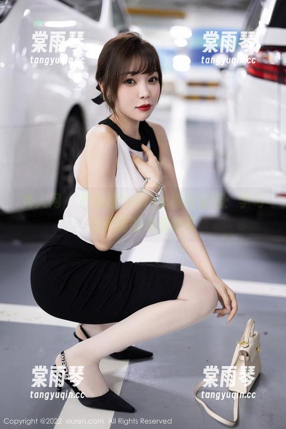 秀人网-严利娅Yuliya 秀人网 - 严利娅Yuliya校园精选:学习与美丽的边缘地带