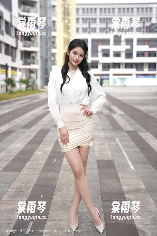 秀人网-兜豆靓Youlina 秀人网 - 叫我兜豆靓Youlina,护士装里悄悄藏着的无圣光派对!