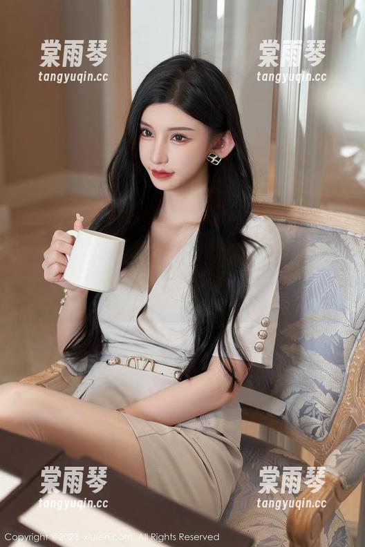 秀人网-奶芙乔乔 秀人网 - 小米粒般的奶芙乔乔,校园写真里那种普普通通似乎要翻个天~闪光点老是给我抓住!