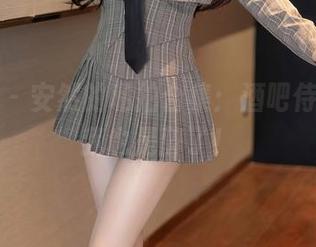 秀人网 - 安然的私拍合集：酒吧侍应生，我也是醉了！