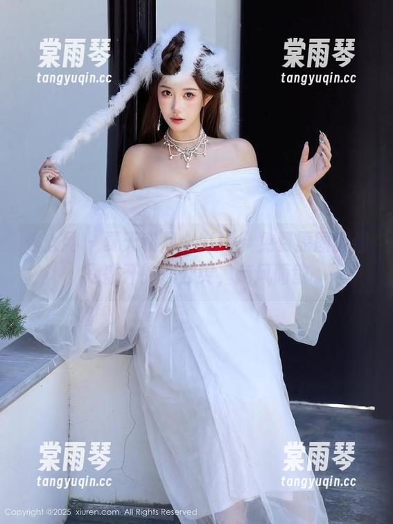 秀人网-月夕Lily 秀人网 - 夏天和月夕Lily:免费原图就像是盛开的蒲公英,随风而散