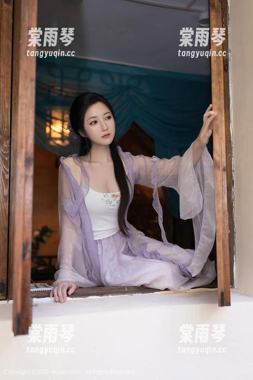 秀人网 - 一组图片，李可儿的全套长腿，我的目光不敢游走，只能直勾勾地看着...