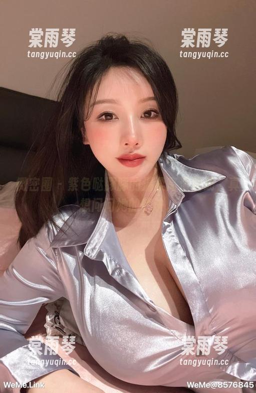 微密圈 - 紫色哒豚豚的温柔高清图册，真想问问她的秘诀。