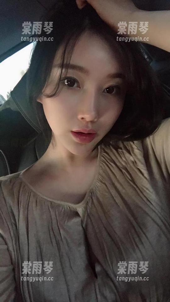 微密圈 - 再次被紫色哒豚豚的女孩福利照片击中，全身都在说：再来一张！