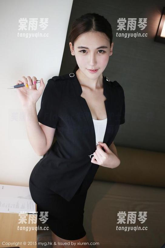美媛馆 - Flower朱可儿的护士写真：完美结合了白大褂和萌萌哒！