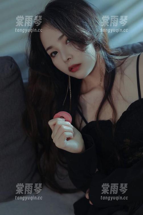 苏嫣嫣阿姨 一杯热奶茶,一份苏嫣嫣阿姨的初冬美图,完美搭配!