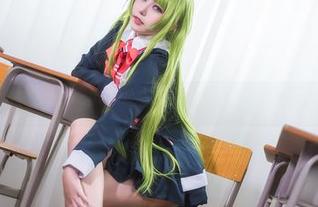 这个情人节，菌烨tako展现了玛修女仆的另一面，资源不错哦！