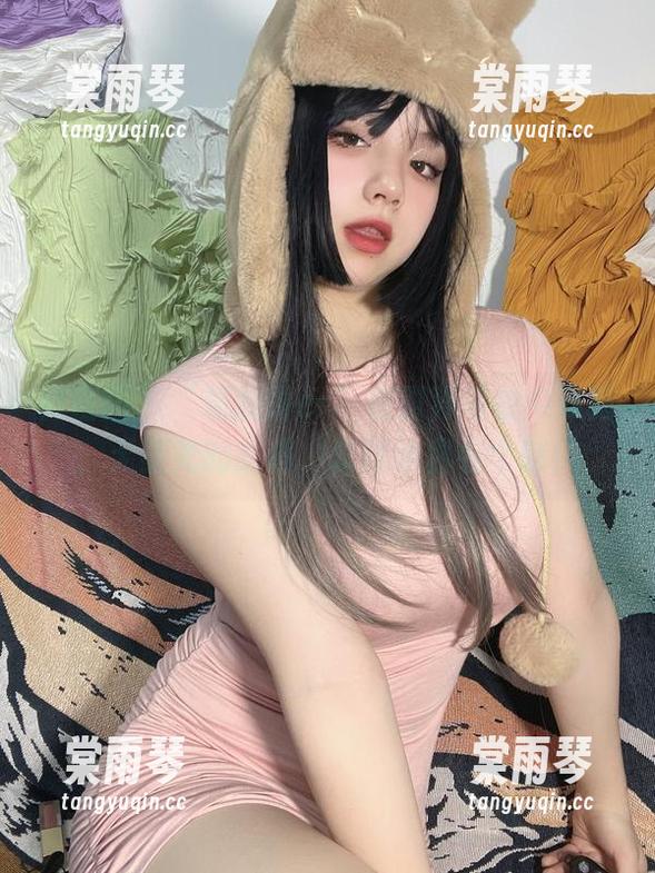 微密圈 - “葱油饼er”在露背毛衣中飘荡，无圣光的挑战，套图给你看个够！