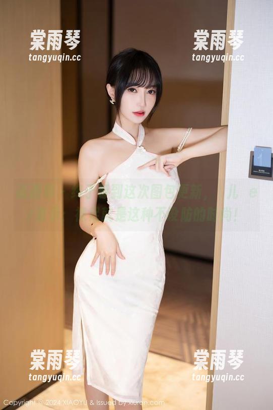 语画界-玥儿玥er 语画界 - 终于等到这次图包更新,玥儿玥er表示:裸足就是这种不设防的时尚!
