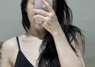 微密圈 - 圣诞也是个炫技的节日？铁锤姐姐的最新写真集让我想了不少