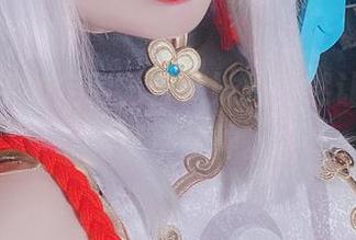 雪猫拿手的定制，吉他妹妹竟然让人不自觉聚精会神。