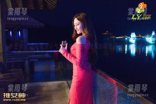 青豆客-穆菲菲 青豆客 - 穆菲菲女仆气场:私房原图确保你再也不会相信“我只负责家务!”